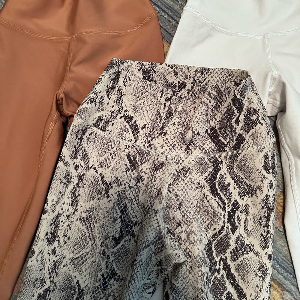 ALO Yoga pants